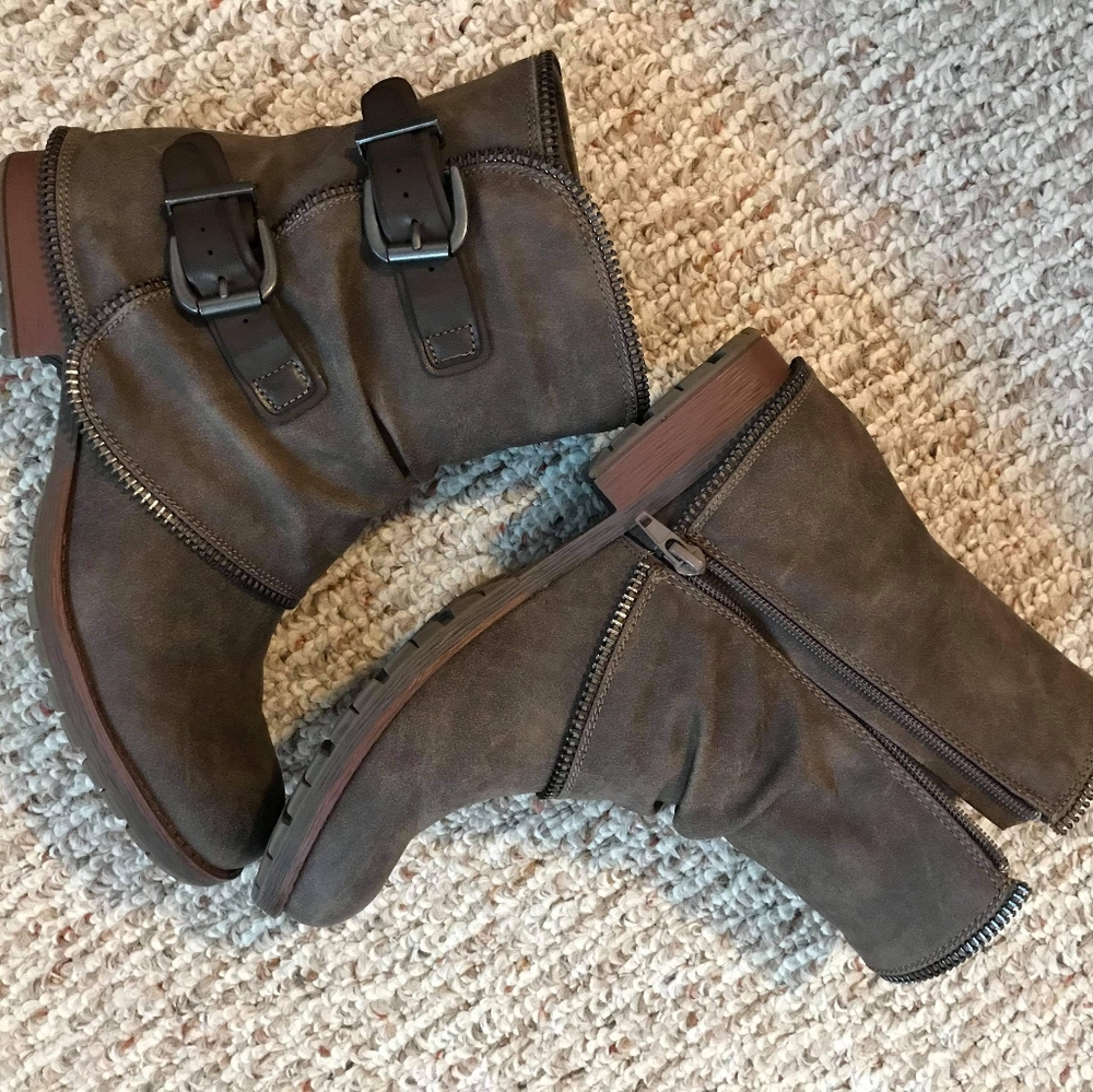 Womens boots